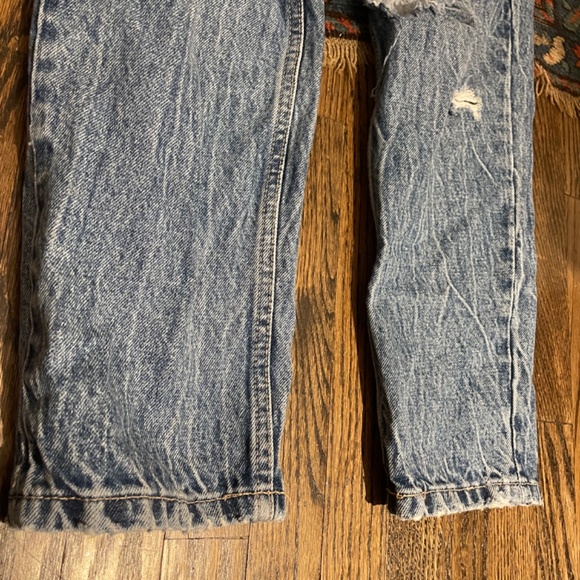 Zara high-waisted distressed jean size 4 - Picture 10 of 10